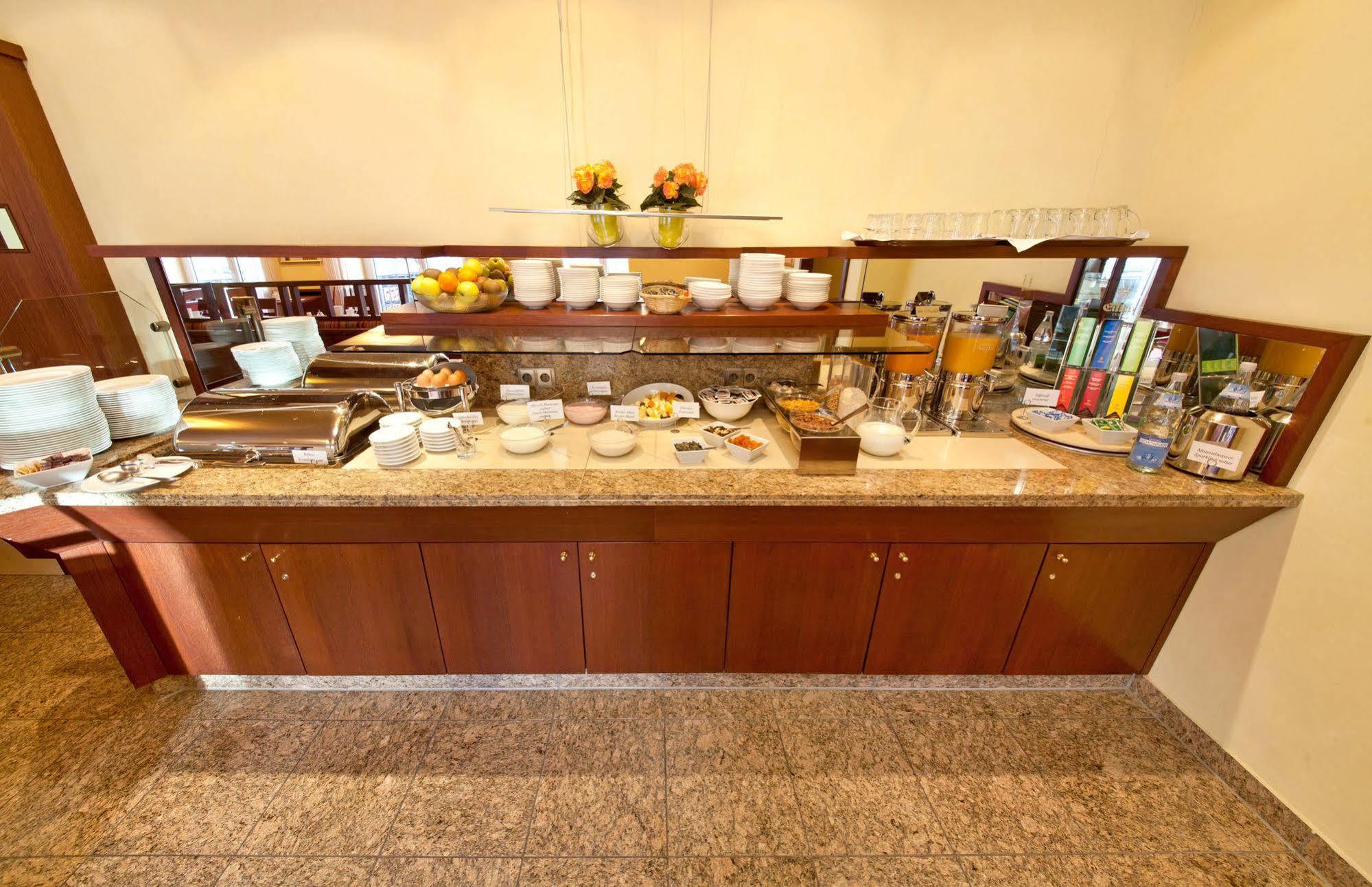 Hotel Boulevard Stuttgart Luaran gambar